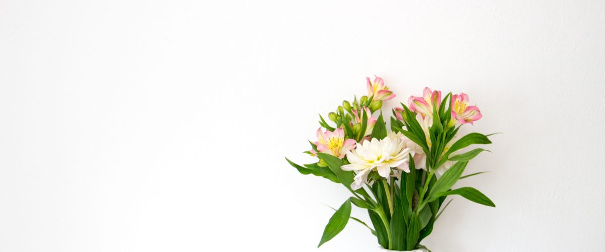 Gallery with featured image (full width)
